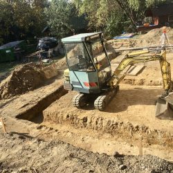 Wyrównywanie i przygotowanie działki pod rozbudowę domu jednorodzinnego w Wodzisławiu Śląskim - BAUMAG - fot.1