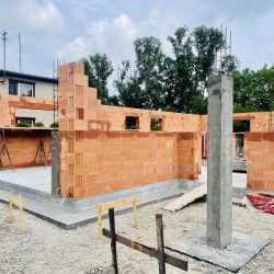 Budowa domu jednorodzinnego Krzanowice - murowanie ścian, fot. 7